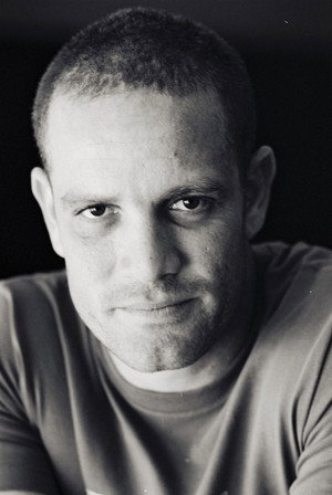 Cover image for Mickey Leon