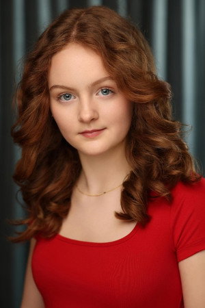 Cover image for Holly Robertson