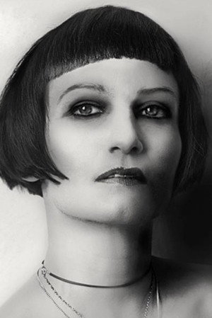 Cover image for Mona Mur