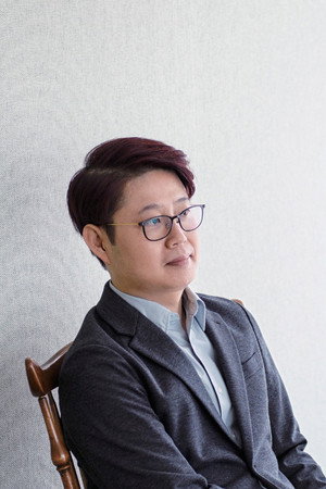 Cover image for Son Jae-gon