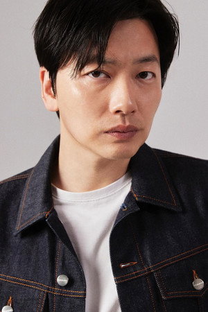 Cover image for 이동휘