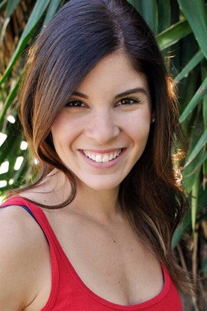 Cover image for Nicole Cinaglia