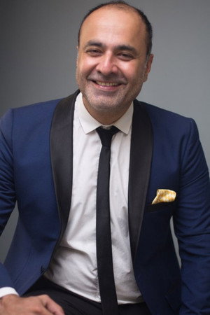 Cover image for Deepak Perwani