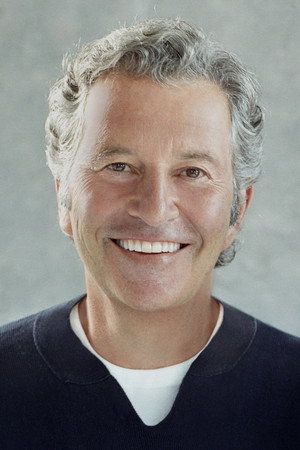 Cover image for Robert Shaye