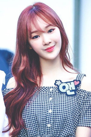 Cover image for Lee Seo-young