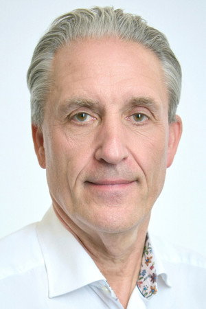 Cover image for Jim Reeve