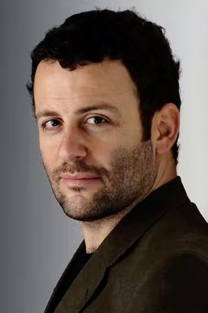 Cover image for Erdil Yaşaroğlu