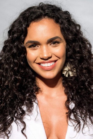 Cover image for Giovana Cordeiro
