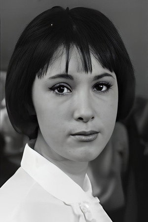 Cover image for Алла Чернова