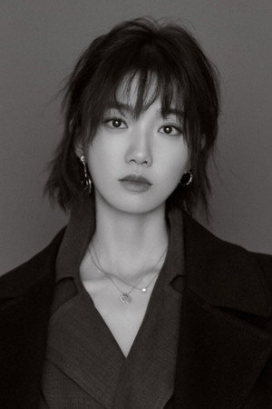 Cover image for 于莎莎