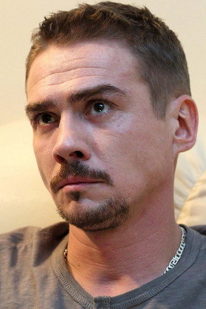 Cover image for Денис Никифоров