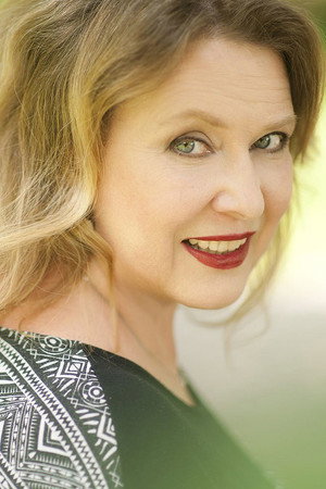 Cover image for Kateřina Lojdová