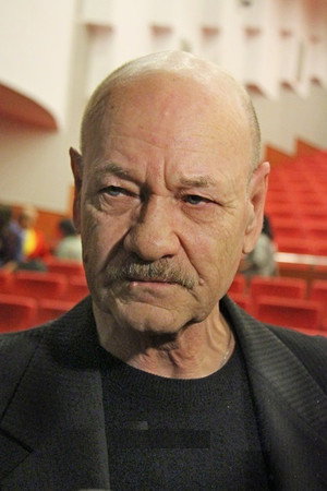 Cover image for Владимир Кабалин