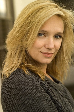 Cover image for Lisa Langlois