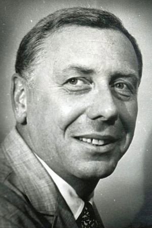 Cover image for Анатолий Папанов