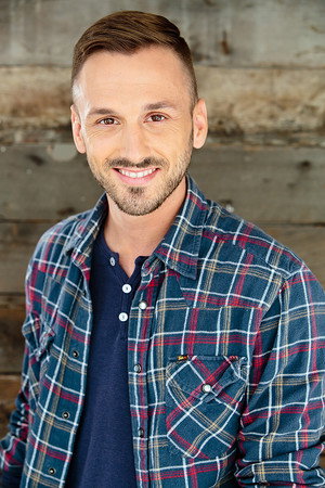 Cover image for Adam McArthur