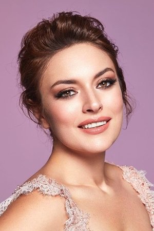 Cover image for Ezgi Mola