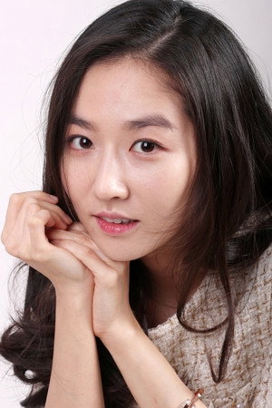 Cover image for Ahn Mi-na