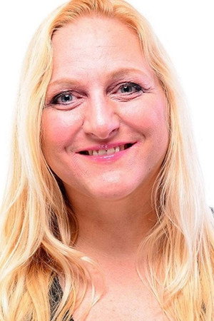 Cover image for Nicole Holt