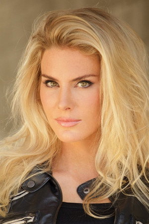 Cover image for Kelly Greyson
