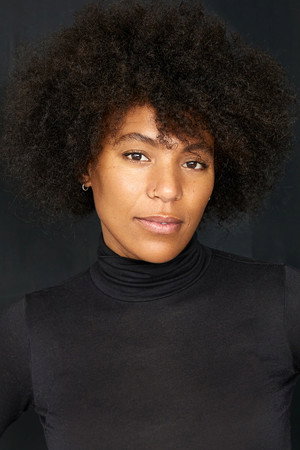 Cover image for Thandi Sebe