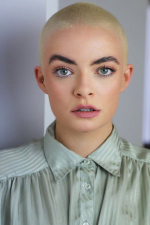 Cover image for Dearbháile McKinney