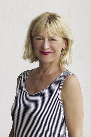 Cover image for Dana Batulková