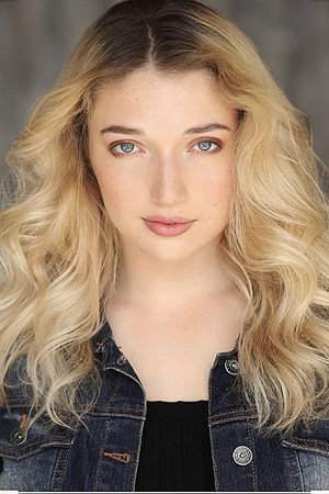 Cover image for Macy Minear