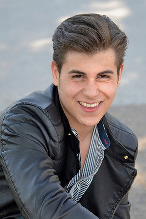 Cover image for Ugur Ekeroglu