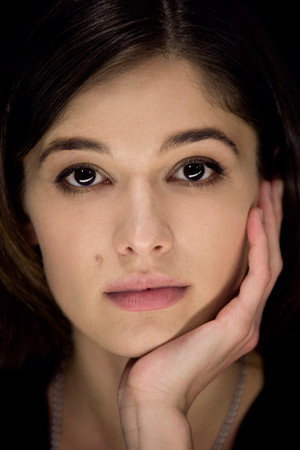 Cover image for Ana Caterina Morariu