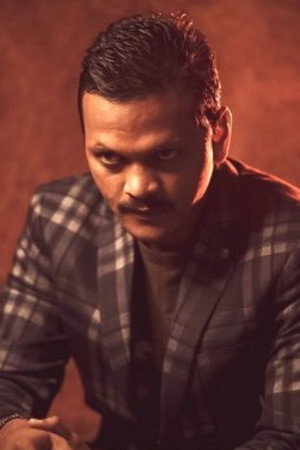 Cover image for Raj Tirandasu