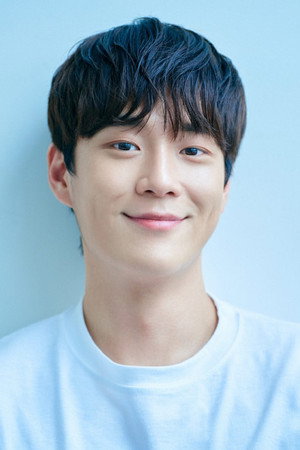 Cover image for Go Woo-jin