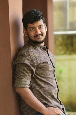 Cover image for Vinayak Sasikumar