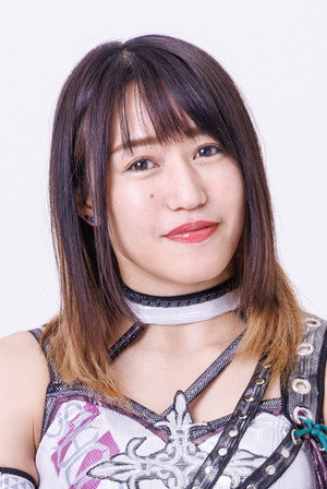 Cover image for 朱里