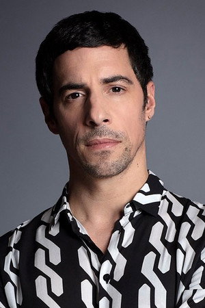 Cover image for Esteban Lamothe