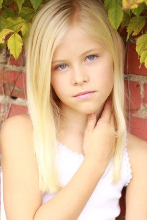 Cover image for Claire McReynolds