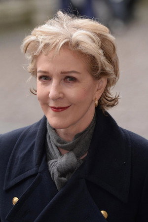 Cover image for Patricia Hodge
