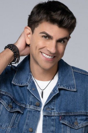 Cover image for Javier Ponce