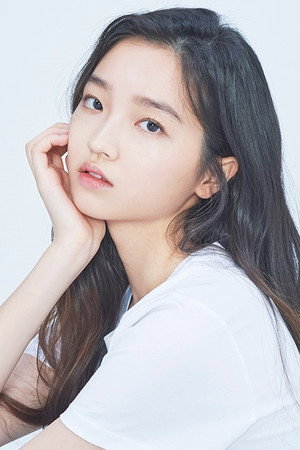 Cover image for Lee Chae-eun
