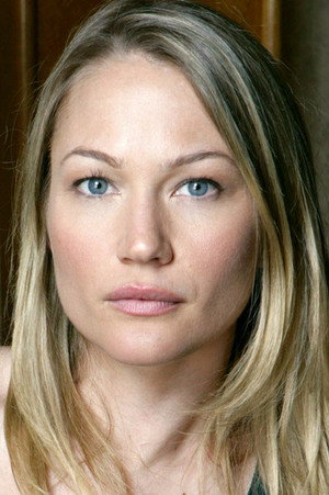 Cover image for Sarah Wynter