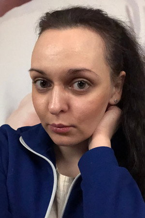 Cover image for Viktoria Jelizarova