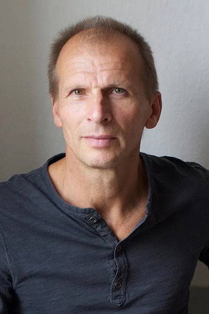 Cover image for Jens-Uwe Bogadtke