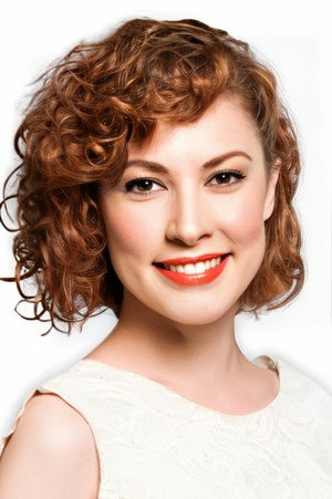 Cover image for Açelya Topaloğlu