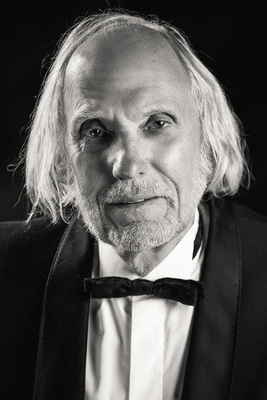 Cover image for Юрис Стренга