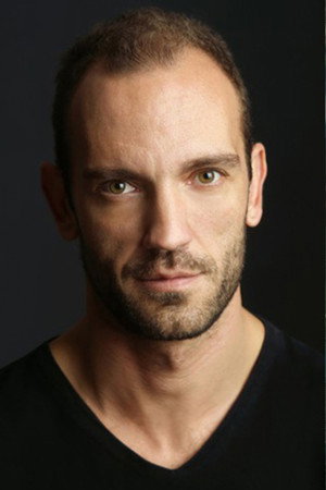 Cover image for Javier Mula