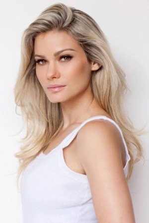 Cover image for Karen Junqueira