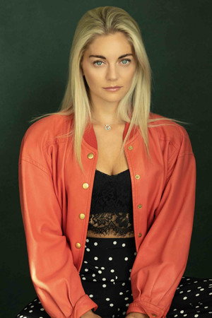Cover image for Nicole Bartlett