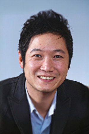 Cover image for Lee Jeong-gil