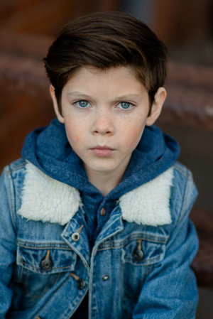 Cover image for Shylo Molina