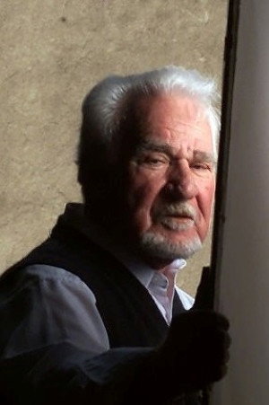 Cover image for Pete G. Papanickolas